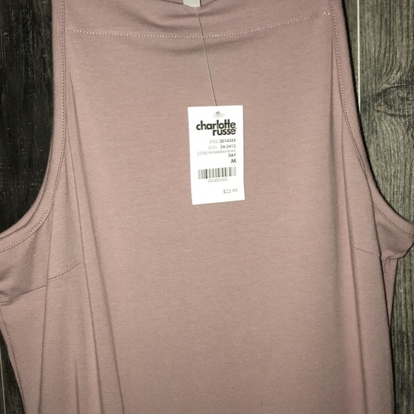 Dress - Picture 1 of 2